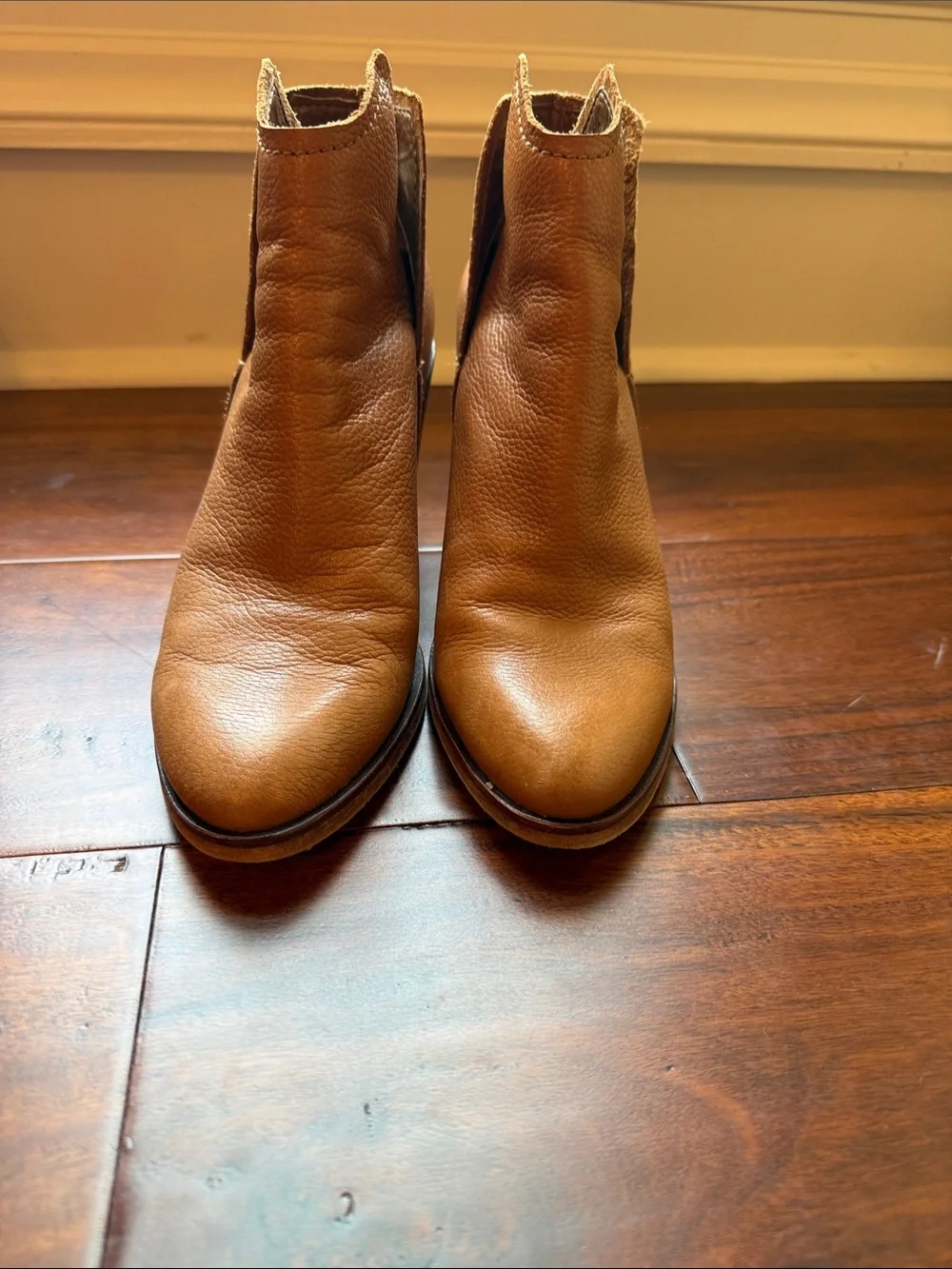 Dolce Vita Women’s Tan Leather Ankle Boots - Size 8
